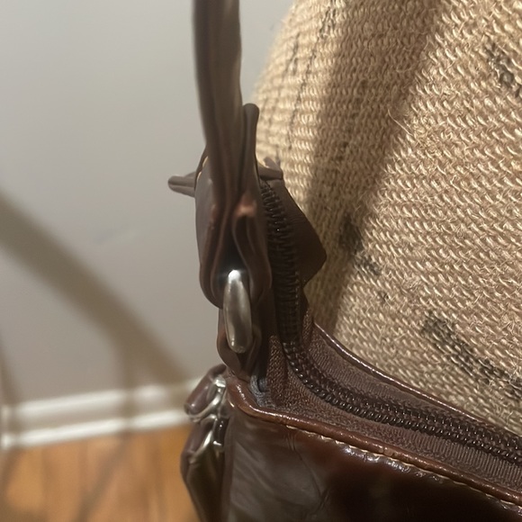 Diverso Italian Leather vintage crossbody bag - Picture 6 of 8